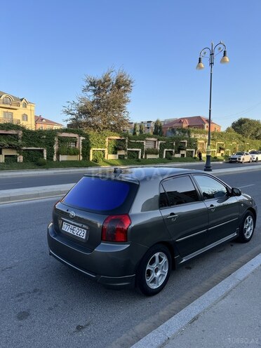 Toyota Corolla 2004, 240,000 km - 1.4 l - Bakı