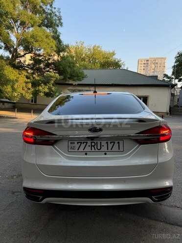 Ford Fusion (North America) 2018, 108,000 km - 2.0 л - Bakı