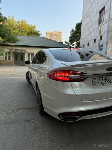 Ford Fusion (North America) 2018, 108,000 km - 2.0 л - Bakı