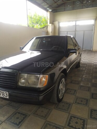 Mercedes E 200 d 1988, 568,007 km - 2.0 l - Gəncə