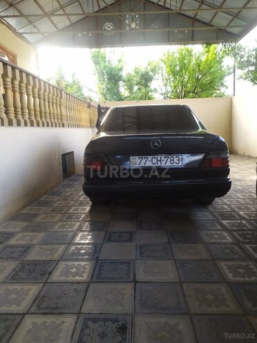 Mercedes E 200 d 1988, 568,007 km - 2.0 l - Gəncə