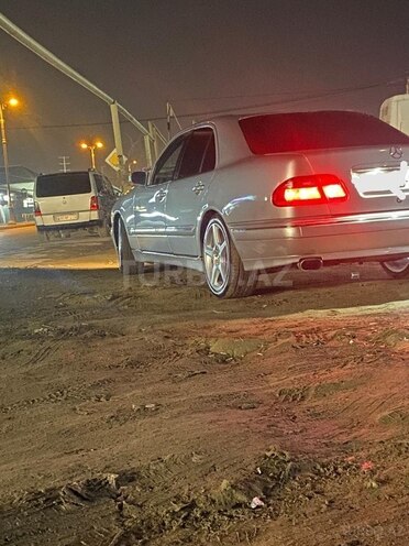 Mercedes E 220 d 1999, 366,500 km - 2.2 л - Bakı
