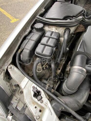 Mercedes E 220 d 1999, 366,500 km - 2.2 л - Bakı
