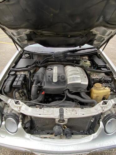 Mercedes E 220 d 1999, 366,500 km - 2.2 л - Bakı