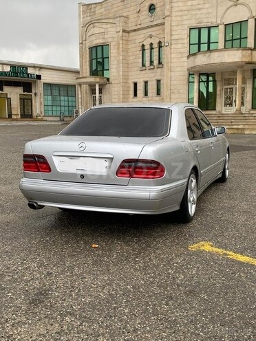 Mercedes E 220 d 1999, 366,500 km - 2.2 л - Bakı