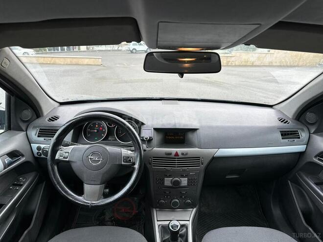 Opel Astra 2006, 335,360 km - 1.3 l - Bakı