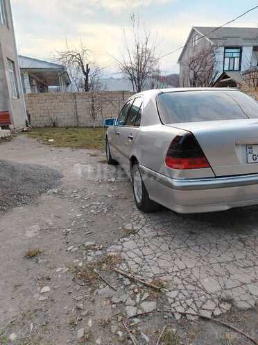 Mercedes C 240 1997, 180,000 km - 2.4 l - Qəbələ