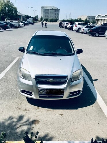 Chevrolet Aveo-1
