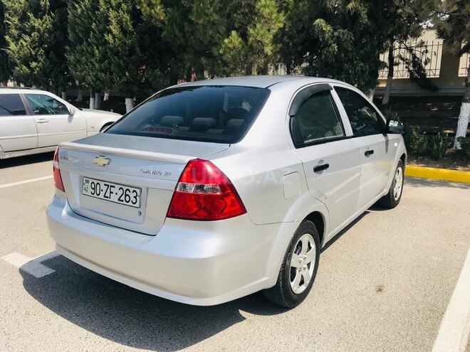 Chevrolet Aveo-3