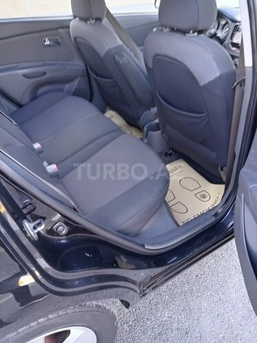 Kia Rio 2006, 260,000 km - 1.4 l - Ucar