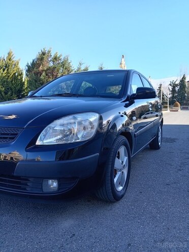 Kia Rio 2006, 260,000 km - 1.4 l - Ucar