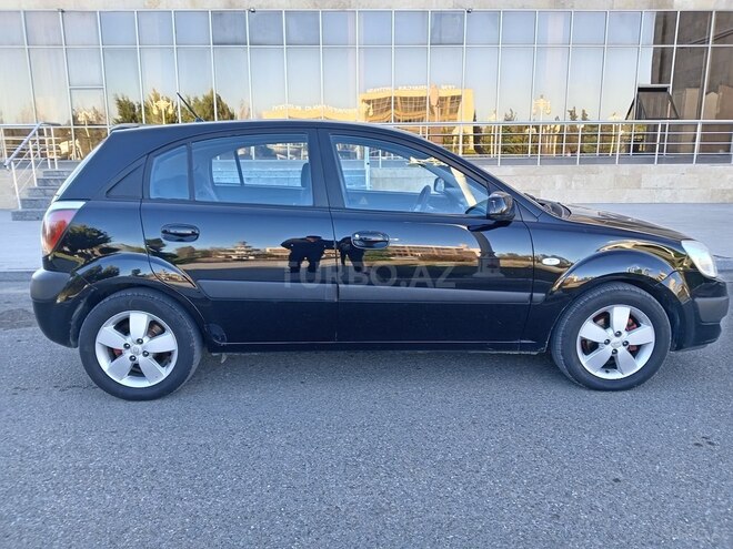 Kia Rio 2006, 260,000 km - 1.4 l - Ucar