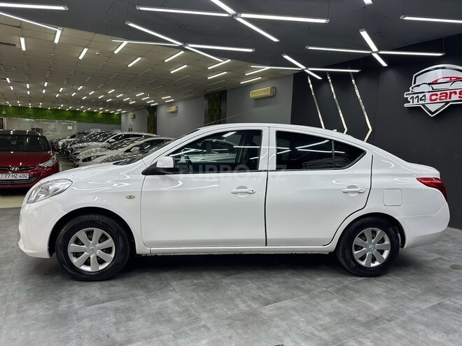 Nissan Sunny-5