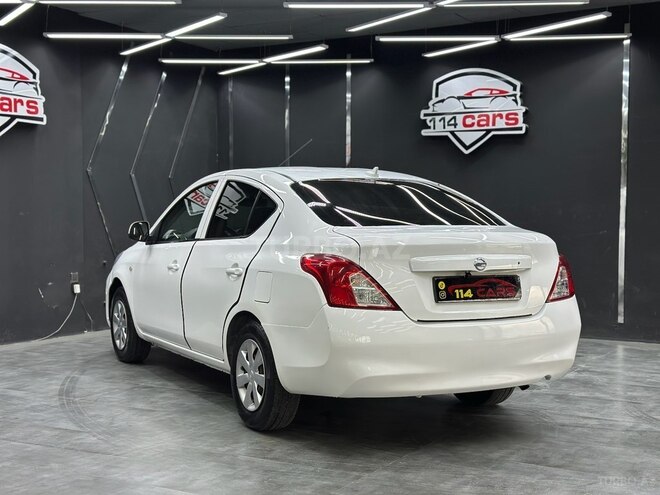 Nissan Sunny-7