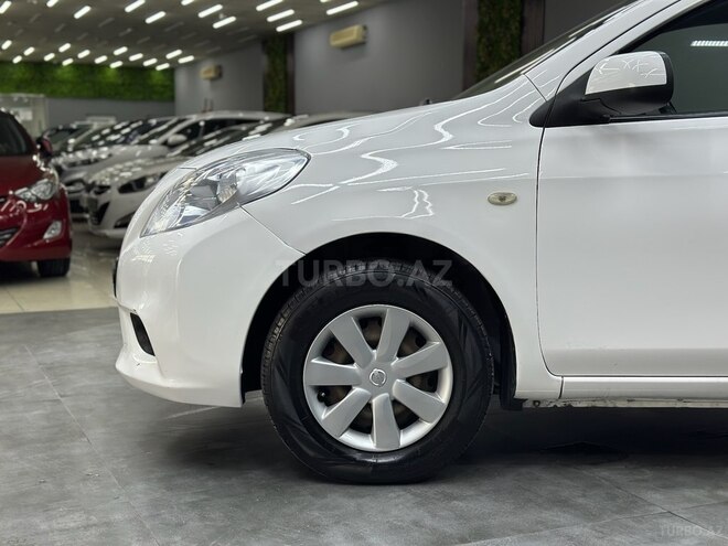 Nissan Sunny-6