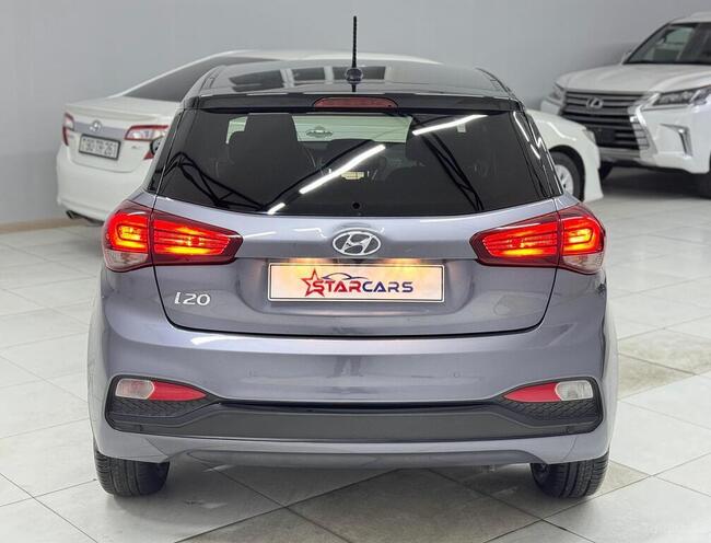 Hyundai i20-2