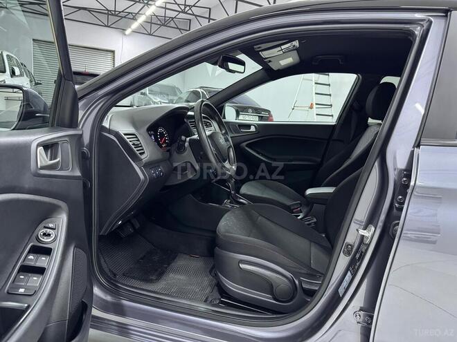 Hyundai i20-19
