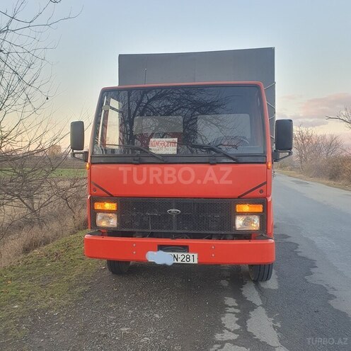 Mercedes Atego 814 1982, 375,000 km - 6.2 l - Mingəçevir