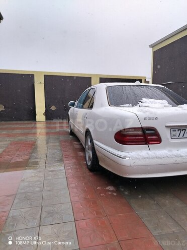 Mercedes E 320 1999, 280,000 km - 3.2 l - Sumqayıt