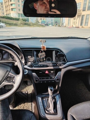 Hyundai Elantra 2015, 146,000 km - 1.6 l - Bakı