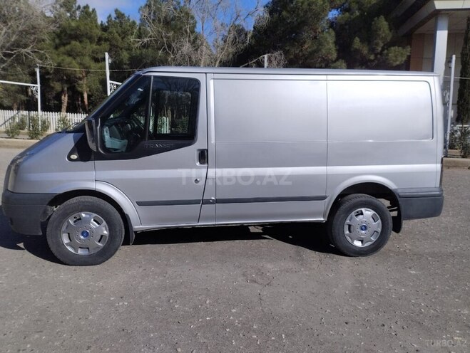 Ford Transit 2010, 239,000 km - 2.4 л - Bakı