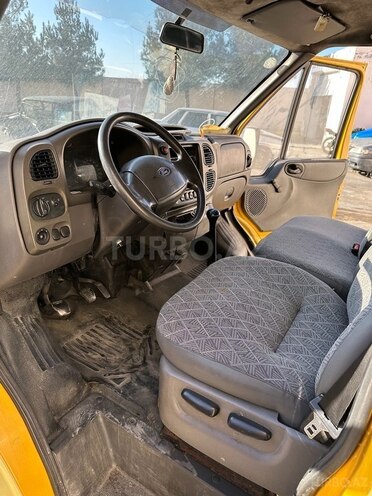 Ford Transit 2001, 195,000 km - 2.4 л - Zaqatala