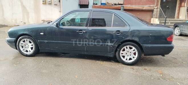 Mercedes E 240 1998, 370,000 km - 2.4 l - Bakı