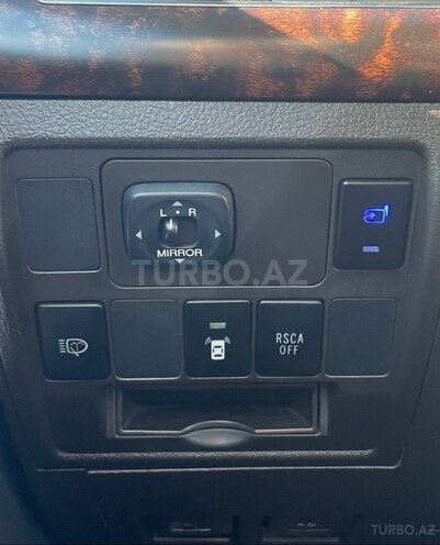 Toyota Land Cruiser 2011, 178,000 km - 4.0 l - Bakı