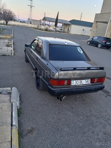 Mercedes 190 1991, 196,858 km - 2.3 l - Tovuz