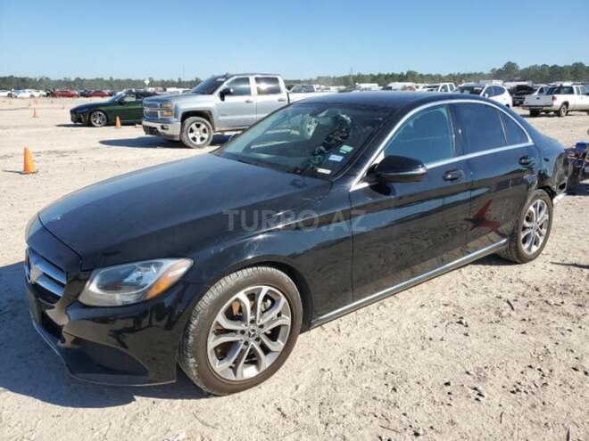 Mercedes C 300 2017, 107,610 km - 2.0 l - Bakı