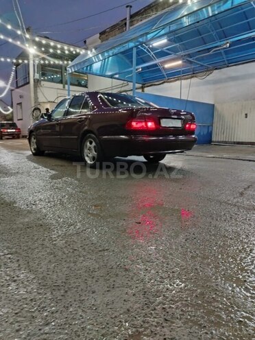 Mercedes E 220 d 2000, 345,786 km - 2.2 l - İmişli