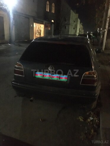 Volkswagen Golf 1997, 200,000 km - 1.8 л - Gəncə