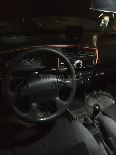 Volkswagen Golf 1997, 200,000 km - 1.8 л - Gəncə