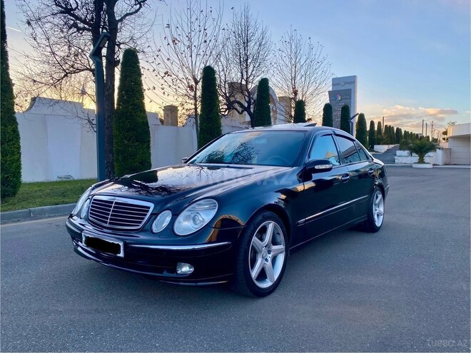 Mercedes E 220 d 2003, 348,000 km - 2.2 l - Tovuz