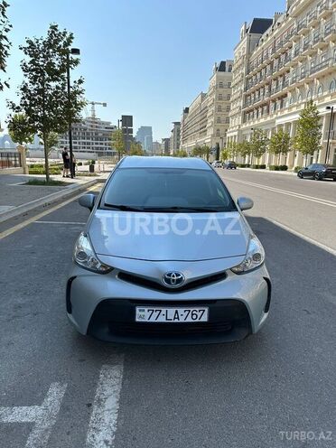 Toyota Prius V 2016, 335,000 km - 1.8 л - Bakı