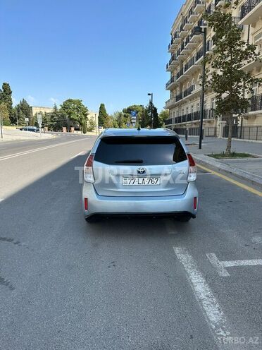 Toyota Prius V 2016, 335,000 km - 1.8 л - Bakı