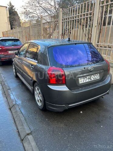 Toyota Corolla 2004, 240,000 km - 1.4 l - Bakı