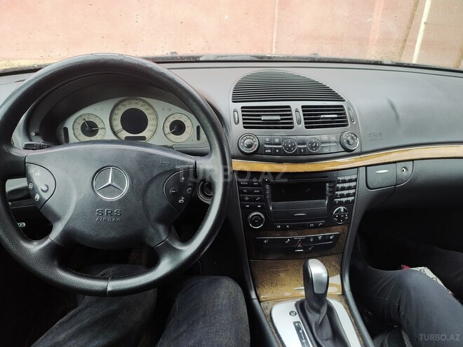 Mercedes E 240 2004, 320,000 km - 2.6 l - Bakı