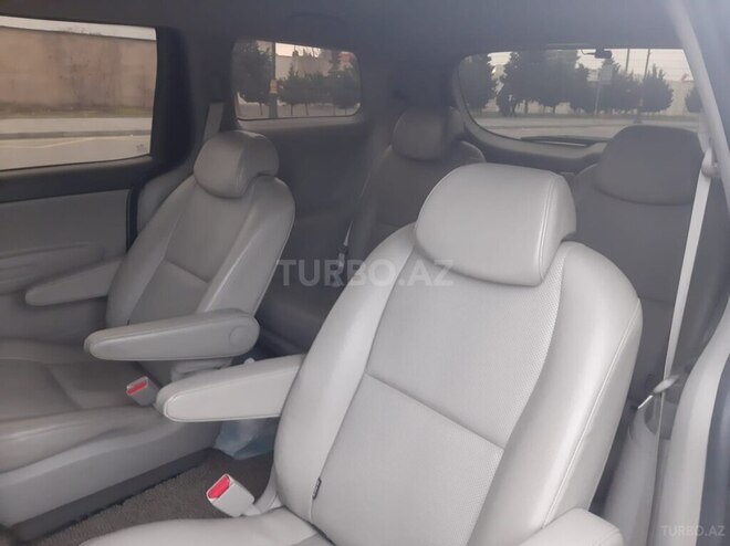 Kia Carnival 2015, 226,000 km - 2.2 l - Bakı