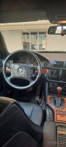 BMW 525 2001, 235,000 km - 2.5 л - Bakı