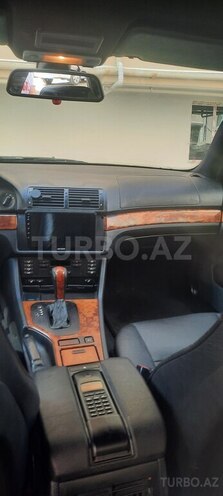 BMW 525 2001, 235,000 km - 2.5 л - Bakı