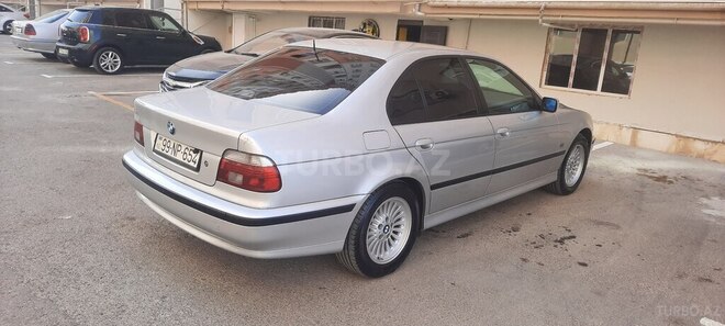 BMW 525 2001, 235,000 km - 2.5 л - Bakı
