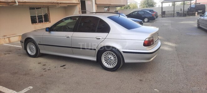 BMW 525 2001, 235,000 km - 2.5 л - Bakı