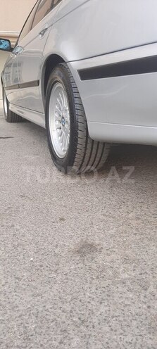 BMW 525 2001, 235,000 km - 2.5 л - Bakı