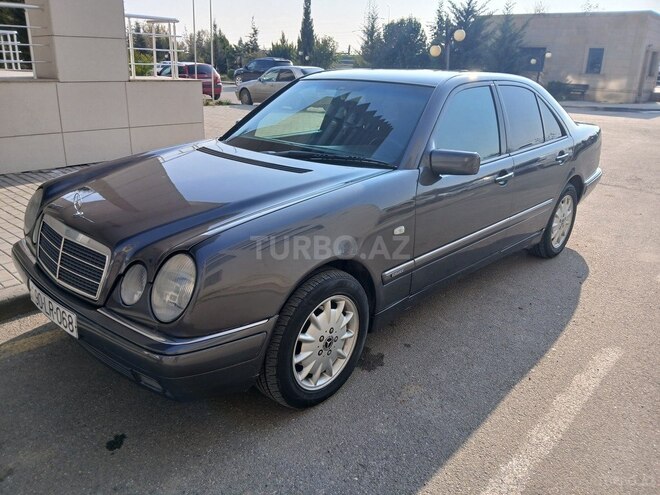 Mercedes E 240 1997, 425,805 km - 2.4 l - Sabirabad