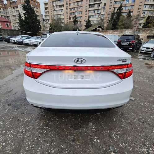 Hyundai Grandeur 2015, 178,000 km - 2.2 l - Bakı