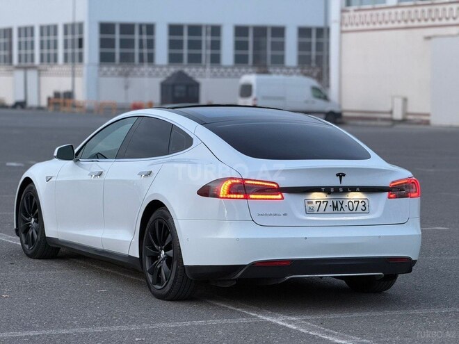 Tesla Model S 2016, 257,495 km - 0.0 л - Gəncə