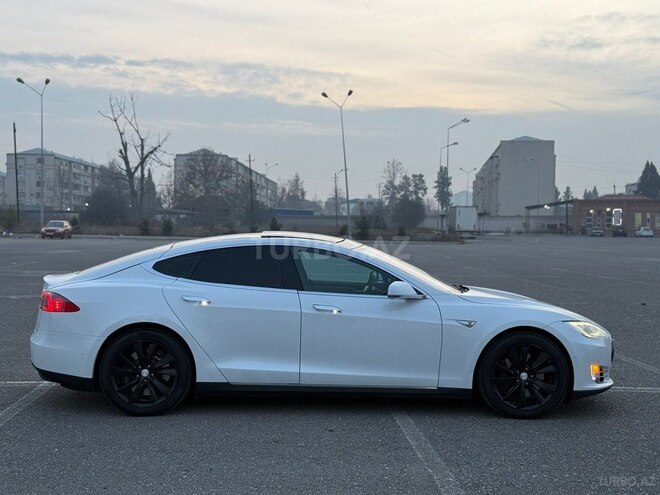 Tesla Model S 2016, 257,495 km - 0.0 л - Gəncə