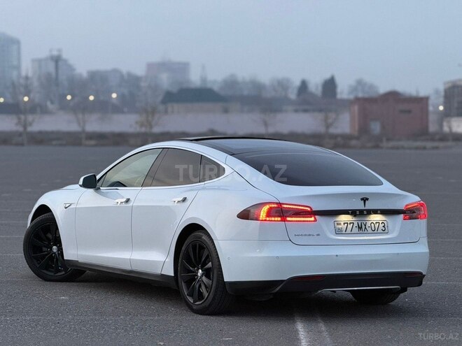 Tesla Model S 2016, 257,495 km - 0.0 л - Gəncə
