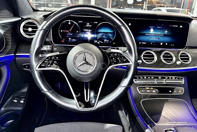 Mercedes E 300 e-37